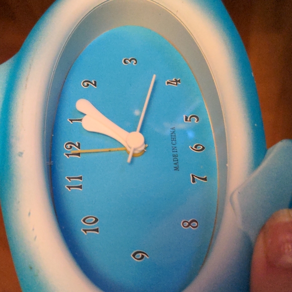 ❤️ Dolphin Clock Battery operated - Picture 3 of 7